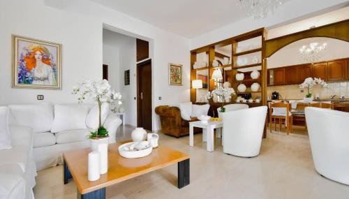 Eden Park Sozopoli - 7 BDR Beach Villa - Yard - Foto 4