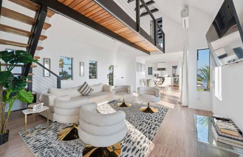 Black Swan- Beachfront Home with Year-Round Jacuzzi - Foto 14