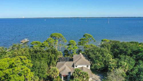 Florida Space Coast Waterfront Retreat - Foto 1