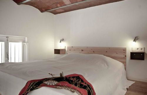 Barceloneta Suites Apartments Market - Photo 9