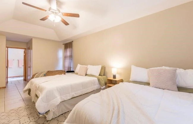 McAllen Majesty 4BR w Pool and Comfort - Foto 4