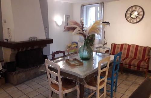 Maison chaleureuse avec cheminée des coudrais - Foto 1