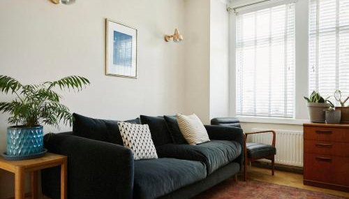 Well-equipped 4 bedroom family home with garden - Foto 2