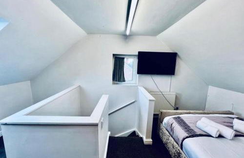 13 Guests - Free Parking - Manchester House - Foto 8