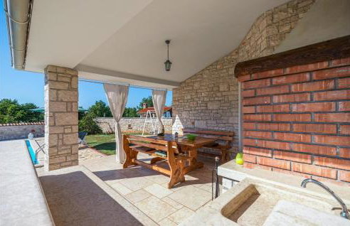 Four-Bedroom Holiday Home In Golubovo - Foto 18