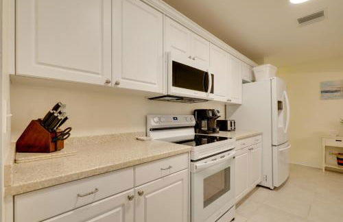 Calming Getaway 9 Mi to Clearwater Beach! - Photo 12