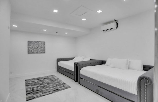 4 Br Designer Home Next To Shul And Community Pool 4 Bedroom Villa - Foto 36