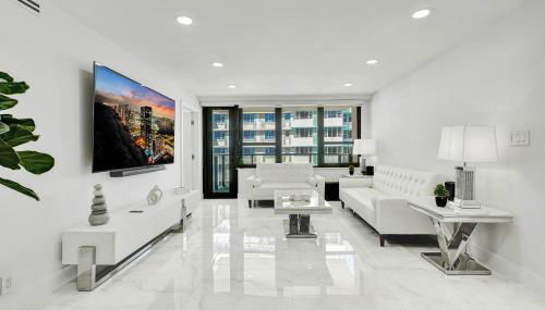 Oceanfront Escape with Resort Amenities Gym Pools and Sauna 1408 - Foto 3