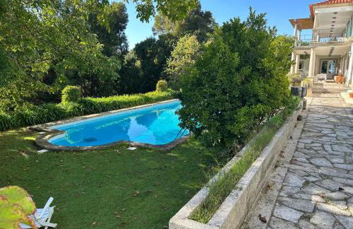 Swimming Pool Bedroom at Casa dos Macieis, Camino Santiago direct access & Optional Agritourism - Foto 34