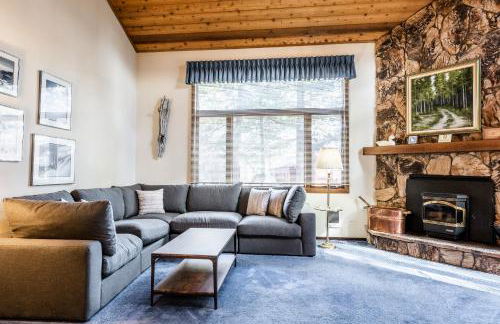 Spacious Winterset 26 2 Bedrm Plus Loft 3 Full Bathrm Townhome Sleeps 8 Steps to Free Town Shuttle - Foto 2