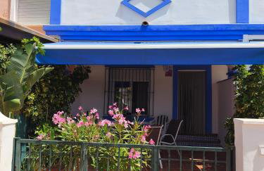 La Casita Azul en el Mar - Foto 1