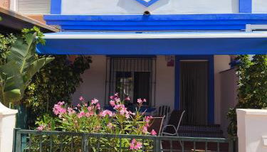 La Casita Azul en el Mar - Foto 1
