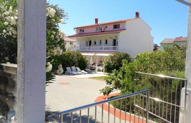 Holiday House Perkic mm - Photo 19