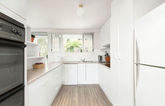 9 Cirrus at Fingal Bay - Photo 7