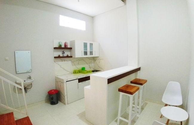 Omah Bondi Family Homestay by FH Stay - Foto 19