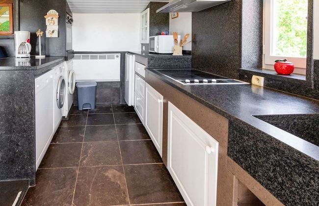 Appealing Chalet in Westouter With Garden - Foto 20