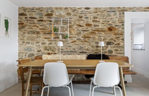 Cartws at Pentrecelyn - styilish barn conversion with large kitchen and outdoor space - Foto 5