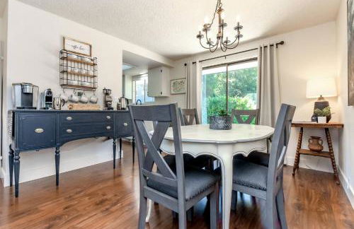 Short Walk to DT/ AC/Gas Fire Pit/BBQ/Coffee Bar - Foto 1