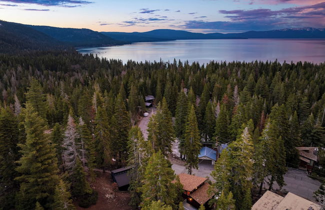 Lake + Beach Access, Pool, Tennis Walk to Chambers Tahoe Timber by Avantstay - Foto 3