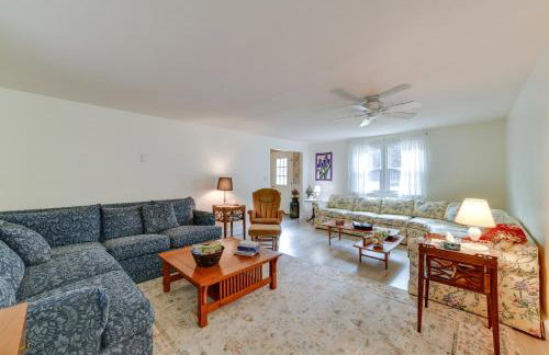 Fire Pit & On-Site Pond: Wooded Walton Home! - Foto 4