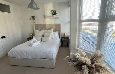 Restored Victorian Home with Private Garden - Foto 24