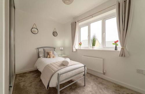 Stylish 3 Bed, 3 Bath, Garden & Drive for 2 cars - Foto 12