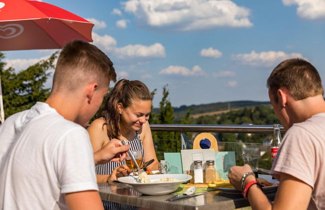 Detached Bungalow with Washing Machine near Lake - Foto 27