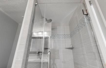 Beachfront - Renovated - Gulf view Bedroom - FLPCB5 - Foto 20