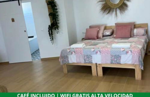 ALZIRA BONITA APARTAMENTO CON TERRAZA Y JACUZZi EXTERIOR - Foto 1