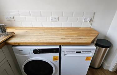 Cosy Central Buxton Terraced House - Photo 36