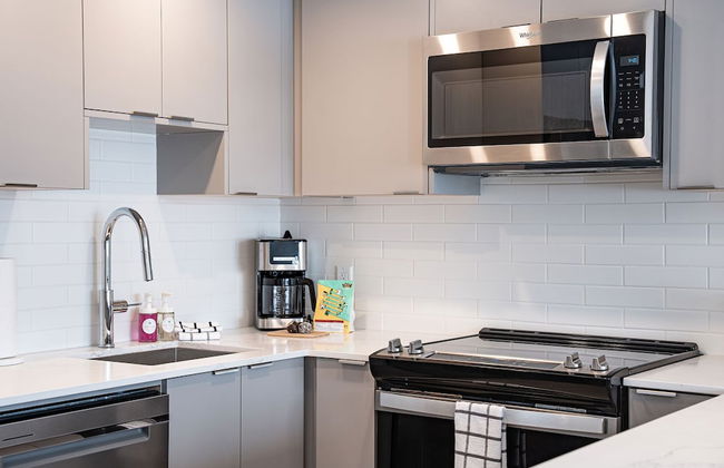 Switchback Suite by Revelstoke Vacations - Photo 19