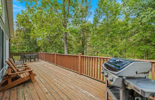 Mariposa Moon Cottage at Sleepy Creek - Wifi, Deck, Fire Pit, Creekside, View - Photo 68