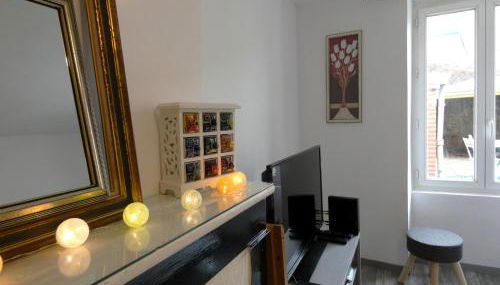 Élégante maison de ville avec cour intérieure, centre de Châteaudun, proche sites touristiques - FR-1-581-115 - Foto 4