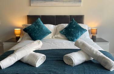 Super-King Bed Studio Apartment in Central Northampton - Photo 1