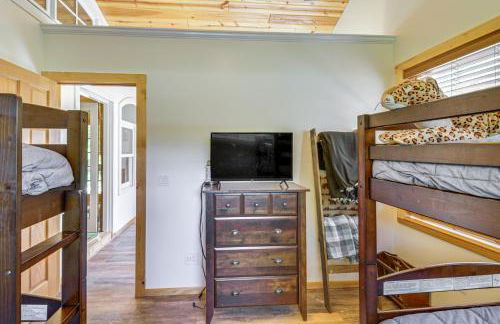 Long Lake Cabin with Fire Pit and more! Pet-Friendly - Foto 17