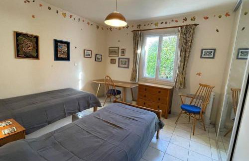 La Villa Tanamera, très jolie maison piscine, à 2 pas du centre-ville - Foto 15