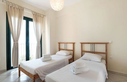 Villa by Kissakas Beach with Stunning Sea Views - Foto 22