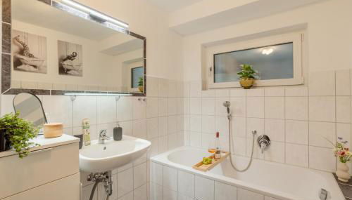 Elegant Eifel Studio I Hiking I Kitchen I Terrace - Photo 2