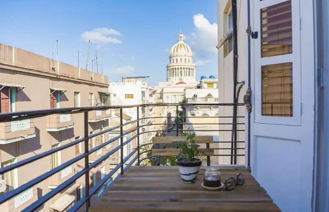 Apartment in Havana - Photo 1