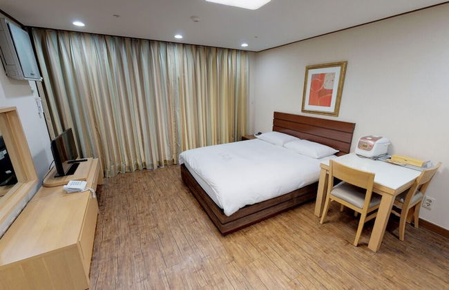 High1 Condominium - Photo 37