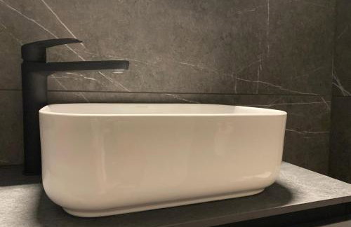 Athens Riviera 2-Bed Apt & Pool Access #Unoblu® - Photo 20