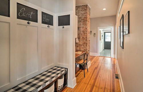 Modern, Sun-Lit Retreat with Fire Pit and Yard! - Foto 15