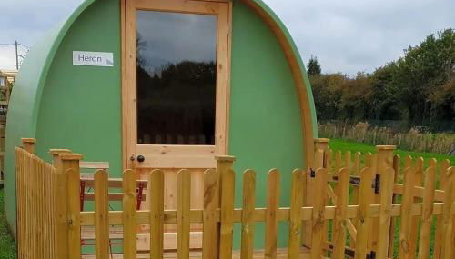Green Dragon and Kitchen Pod - Sleeps 2 & Parking - Foto 2