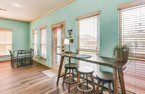 Walk to the Ocean Family Retreat in Crystal Beach - Foto 8