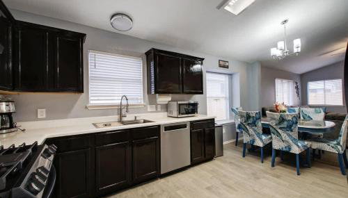 Modern 4 Bedroom Home in Cedar Park - Foto 4, stove, dishwasher, pet friendly, toaster, minibar