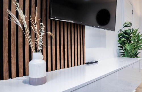 The Wycombe Pad - 2BR Ground Floor Apt with A Private Entrance & Free Secure Underground Parking - Foto 22