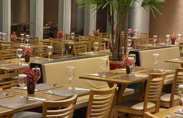 FLAT EXCLUSIVO DENTRO DO HOTEL RAMADÃ - Eixo Monumental - Foto 42