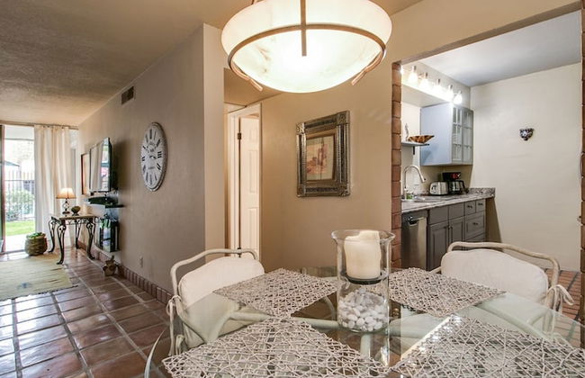 Charming 1-bdrm Condo Steps to Old Town Scottsdale - Foto 12