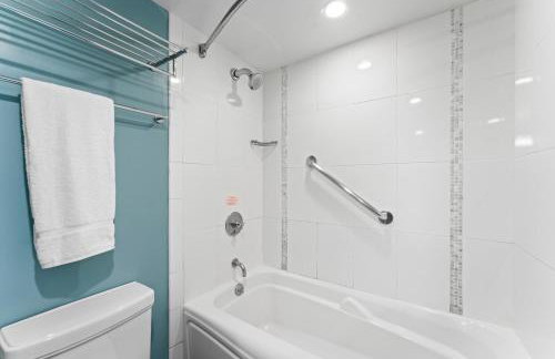 Ala Moana Hotel 1 bedroom sleeps 4 with King bed - Foto 17