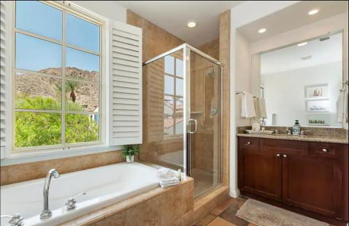 Luxury 1BR Suite Living Room, Patio, Fp & Kitchen, 12 pools -Legacy Villas - Photo 17